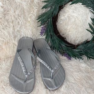 Women’s sandals